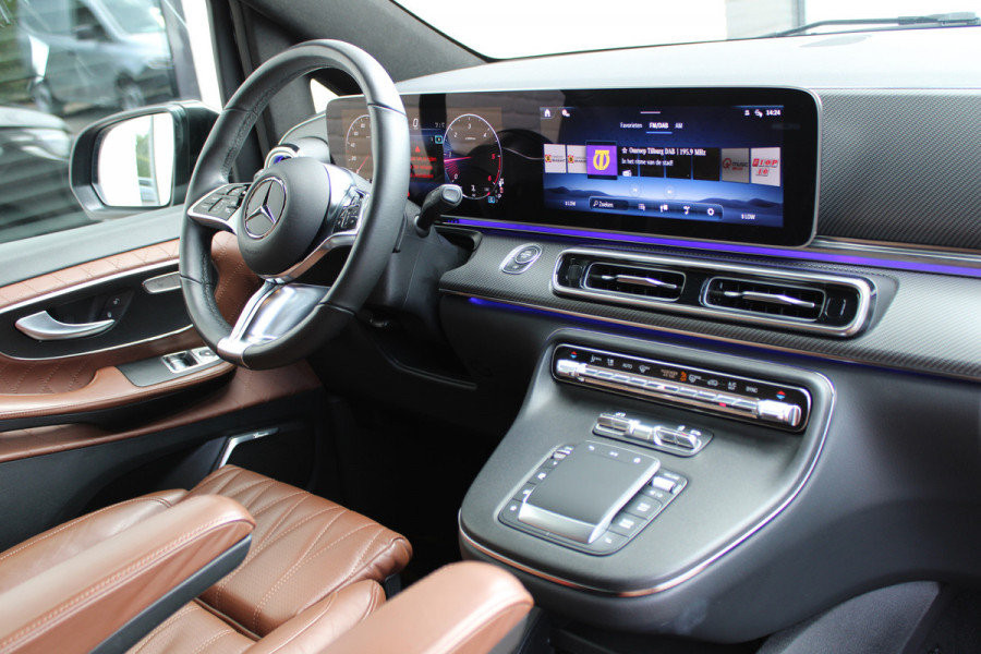 Mercedes-Benz V-Klasse 300d / XXL / AMG / 4-Matic / VIP 8-Persoons / Luchtvering / TV / Burmester / 360 Camera / Vol Opties / NIEUWSTAAT