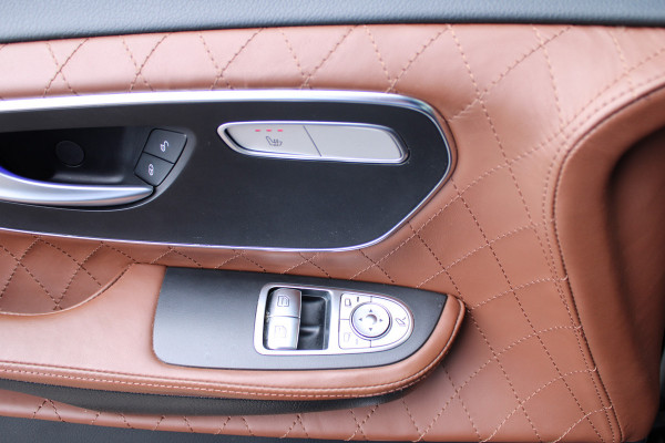 Mercedes-Benz V-Klasse 300d / XXL / AMG / 4-Matic / VIP 8-Persoons / Luchtvering / TV / Burmester / 360 Camera / Vol Opties / NIEUWSTAAT
