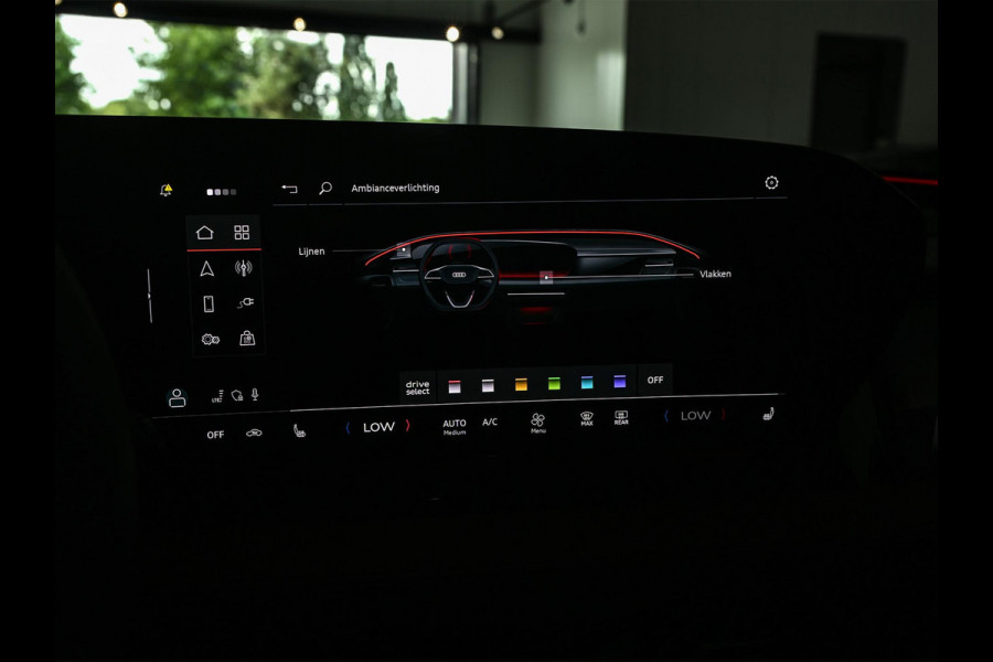 Audi Q6 e-tron Launch edition 83 kWh | Panoramadak | 360 Camera | B&O | HUD | Luchtvering | Ambiance Interieur | Stuur- Stoelverwarming | Memory Seats |