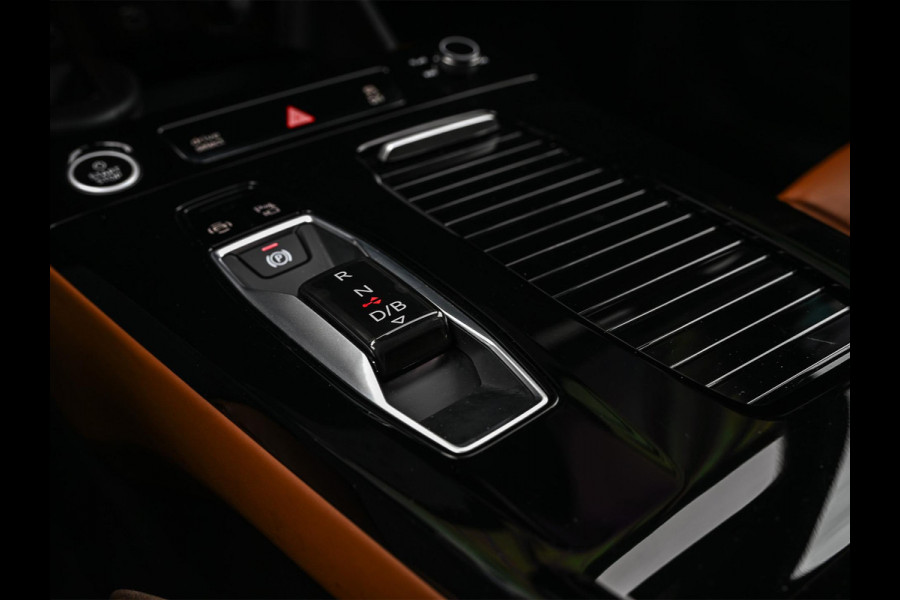Audi Q6 e-tron Launch edition 83 kWh | Panoramadak | 360 Camera | B&O | HUD | Luchtvering | Ambiance Interieur | Stuur- Stoelverwarming | Memory Seats |