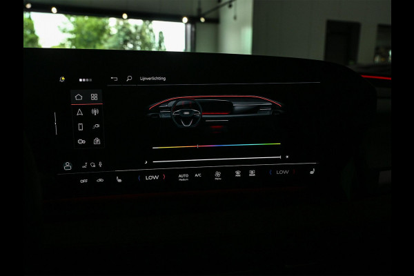 Audi Q6 e-tron Launch edition 83 kWh | Panoramadak | 360 Camera | B&O | HUD | Luchtvering | Ambiance Interieur | Stuur- Stoelverwarming | Memory Seats |