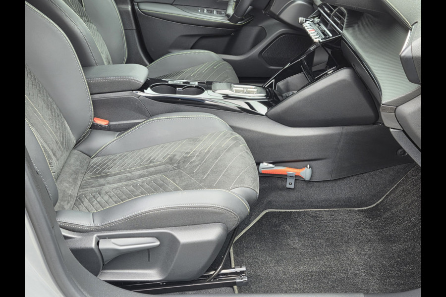 Peugeot 2008 1.2 automaat PureTech 130 GT uitvoering 1e eigenaar !!!