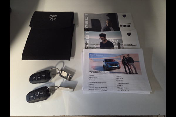 Peugeot 2008 1.2 automaat PureTech 130 GT uitvoering 1e eigenaar !!!