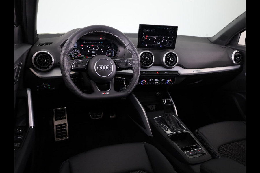 Audi Q2 35 TFSI S Edition | Optiek pakket zwart plus | Privacy glas | Stoelverwarming voorin | Audi Soundsysteem |
