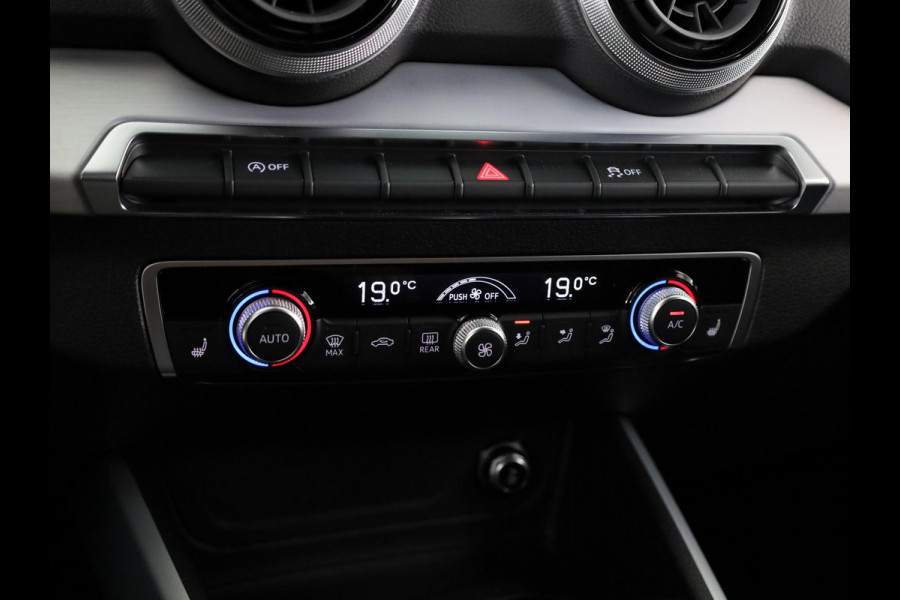 Audi Q2 35 TFSI S Edition | Optiek pakket zwart plus | Privacy glas | Stoelverwarming voorin | Audi Soundsysteem |