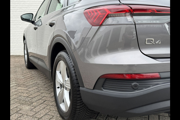 Audi Q4 e-tron 35 Launch edition 55 kWh SOH 91% Navi Carplay Leder Stoelverw All-Season banden PDC V+A Clima