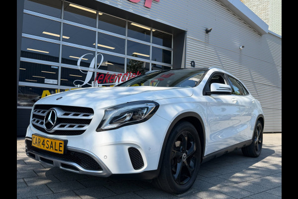 Mercedes-Benz GLA 180 URBAN Sport - AUTOMAAT I Panorama dak I Navigatie I Airco I Sport pakket I PDC I Dealer onderhouden