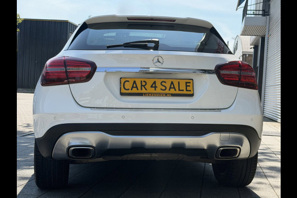 Mercedes-Benz GLA 180 URBAN Sport - AUTOMAAT I Panorama dak I Navigatie I Airco I Sport pakket I PDC I Dealer onderhouden