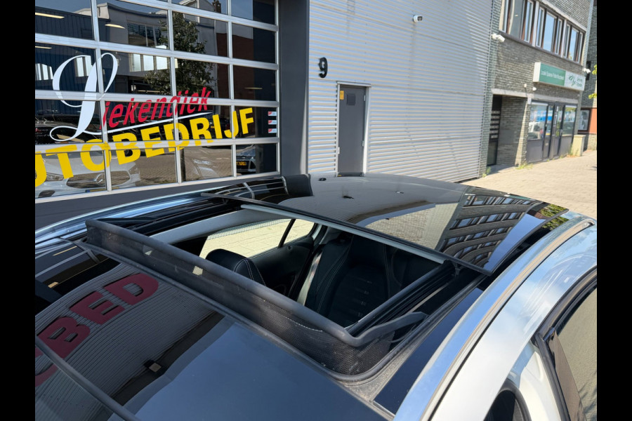 Mercedes-Benz GLA 180 URBAN Sport - AUTOMAAT I Panorama dak I Navigatie I Airco I Sport pakket I PDC I Dealer onderhouden