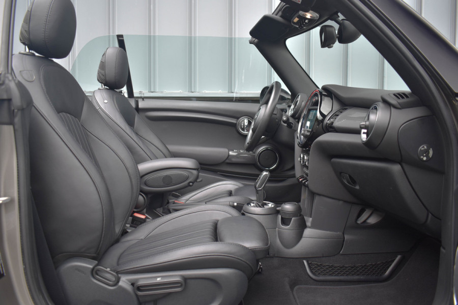 MINI Cabrio 1.5 Cooper Chili | Leder | NL Auto | Carplay | Keyless | Dealer. OH