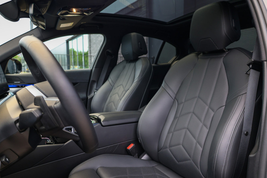 BMW 5 Serie 530e M-SPORT | BTW | PANO | STOELKOELING | MEMORY | H/K | STUURVERW | KEYLESS |
