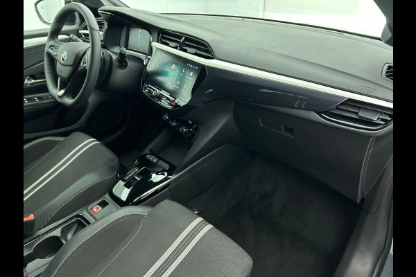 Opel Corsa 1.2 Turbo 136pk Hybrid GS Automaat Navigatie Apple Carplay/ Android Auto Camera Parkeersensoren Cruise Control Stoel- en stuurverwarming Airco Lichtmetalen velgen Getinte ramen