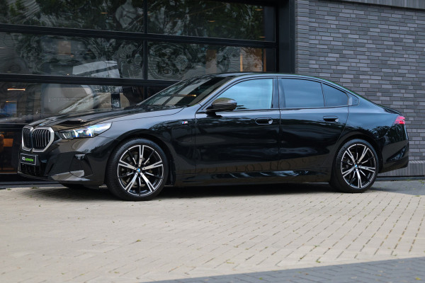 BMW 5 Serie 530e M-SPORT | BTW | PANO | STOELKOELING | MEMORY | H/K | STUURVERW | KEYLESS |