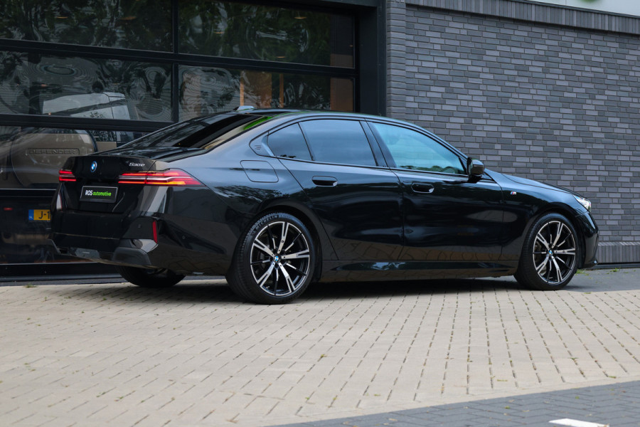 BMW 5 Serie 530e M-SPORT | BTW | PANO | STOELKOELING | MEMORY | H/K | STUURVERW | KEYLESS |