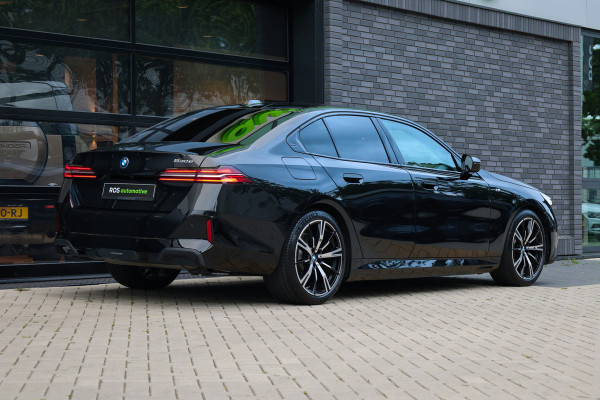 BMW 5 Serie 530e M-SPORT | BTW | PANO | STOELKOELING | MEMORY | H/K | STUURVERW | KEYLESS |