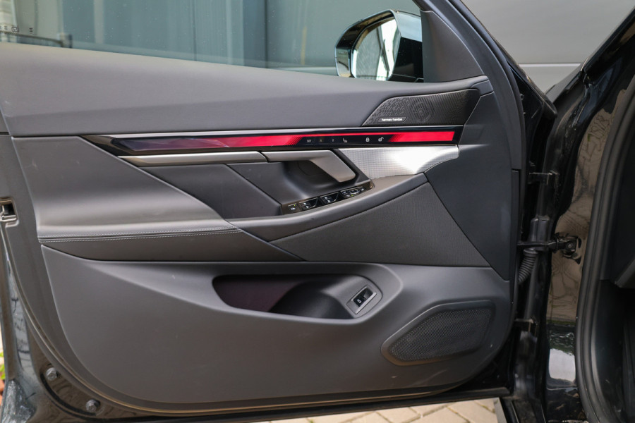 BMW 5 Serie 530e M-SPORT | BTW | PANO | STOELKOELING | MEMORY | H/K | STUURVERW | KEYLESS |