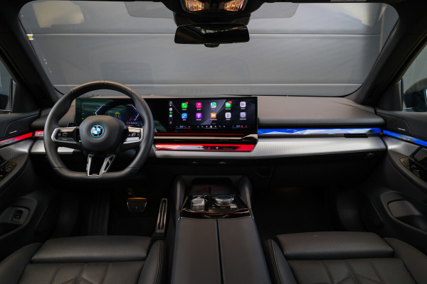 BMW 5 Serie 530e M-SPORT | BTW | PANO | STOELKOELING | MEMORY | H/K | STUURVERW | KEYLESS |