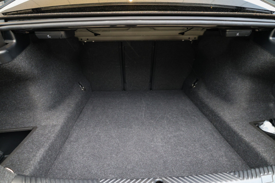 BMW 5 Serie 530e M-SPORT | BTW | PANO | STOELKOELING | MEMORY | H/K | STUURVERW | KEYLESS |