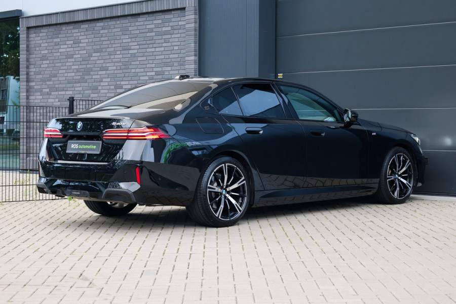 BMW 5 Serie 530e M-SPORT | BTW | PANO | STOELKOELING | MEMORY | H/K | STUURVERW | KEYLESS |