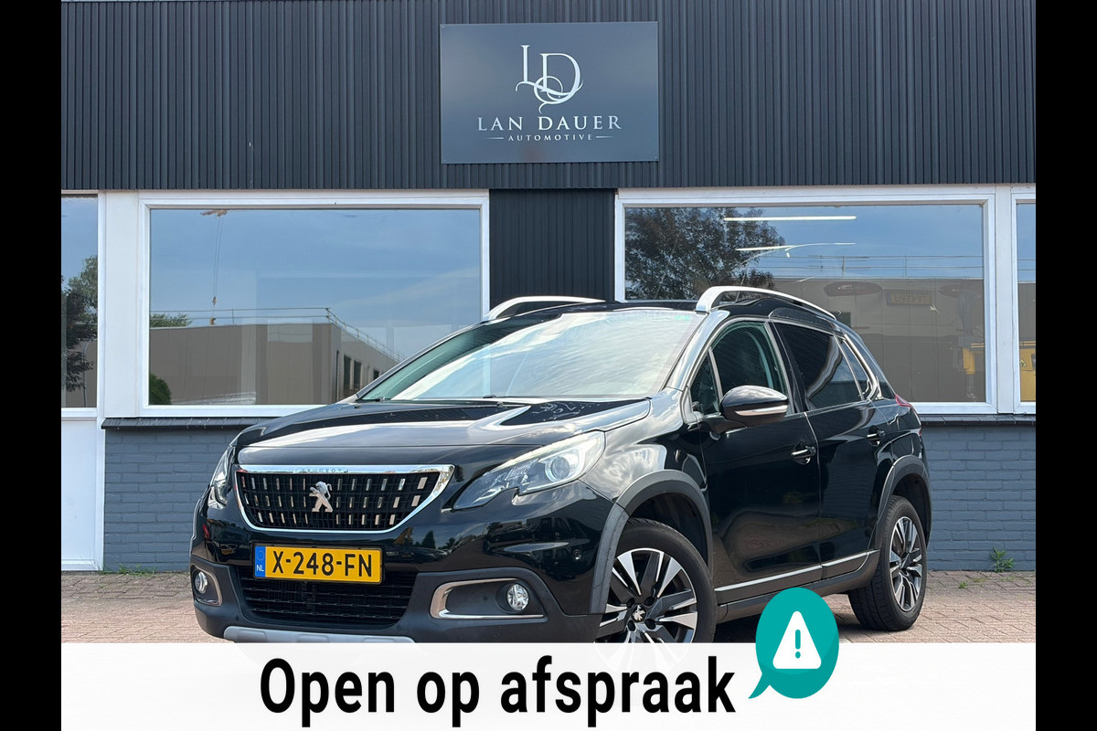 Peugeot 2008 1.2 PureTech / Pano / Navi / Leder / 131 PK