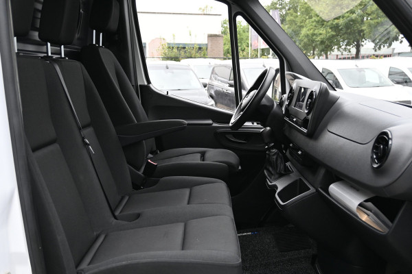 Mercedes-Benz Sprinter 315 CDI L2H2 RWD Werkplaats inrichting, Geveerde stoel, Apple Carplay/Android Auto