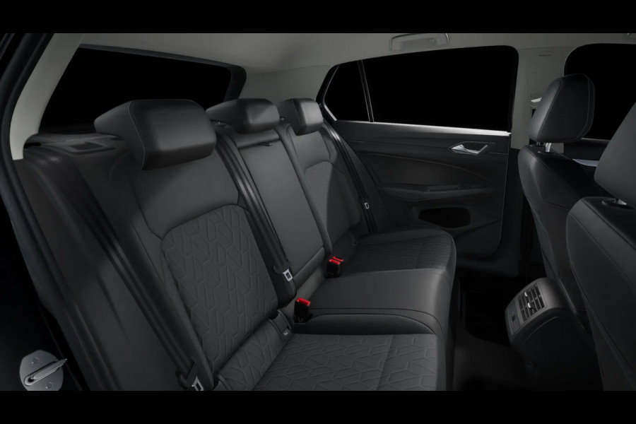 Volkswagen Golf 1.5 eHybrid 204PK PLUG IN. LIFE NAVI/CARPLAY/CAMERA/TREKHAAK