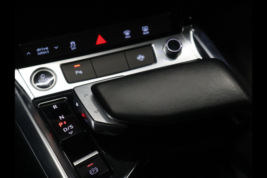 Audi e-tron Sportback 55 quattro edition 95 kWh [CRUISE CONTROL, PDC V+A, ELEKTRISCHE ACHTERKLEP, DIGITAL DASH, LED, MULTIFUNCTIONEEL STUURWIEL, BLUETOOTH, CLIMATE, NIEUWSTAAT]