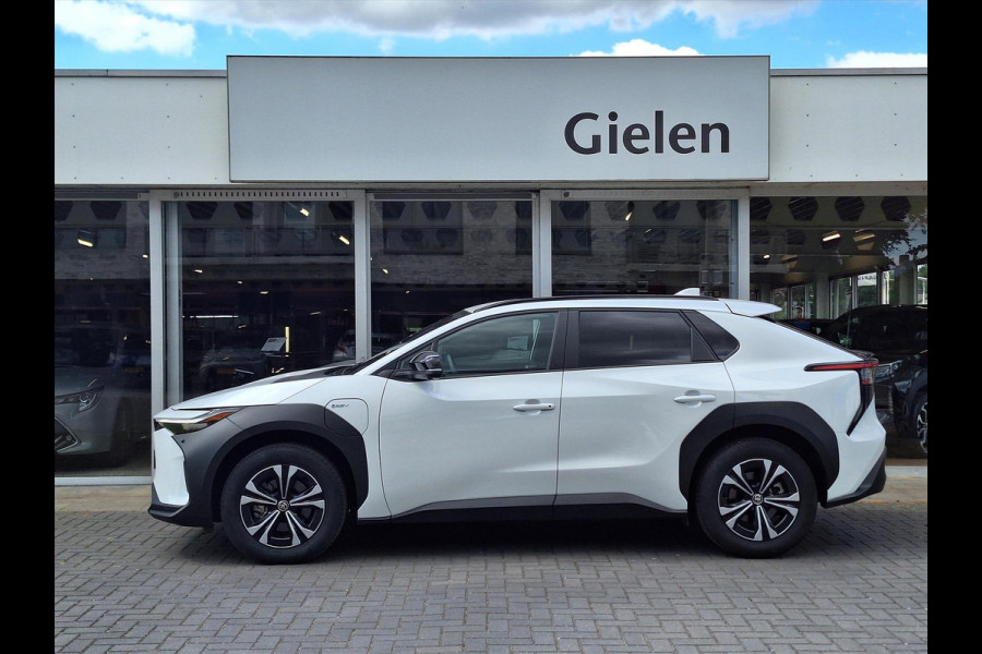 Toyota Bz4x 204pk Dynamic | Groot scherm, 360 Camera, Elektrische achterklep, Parkeersensoren, Blind Spot, Stoel + Stuurverwarming