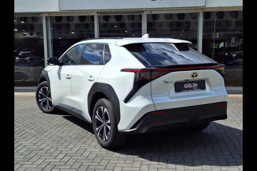 Toyota Bz4x 204pk Dynamic | Groot scherm, 360 Camera, Elektrische achterklep, Parkeersensoren, Blind Spot, Stoel + Stuurverwarming