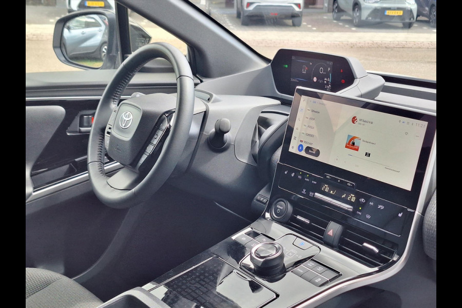 Toyota Bz4x 204pk Dynamic | Groot scherm, 360 Camera, Elektrische achterklep, Parkeersensoren, Blind Spot, Stoel + Stuurverwarming