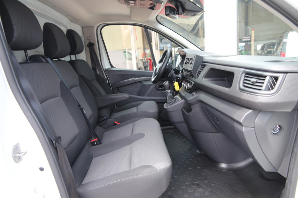 Renault Trafic 2.0 DCI 150 | Aut. | L2H1 | Stoelverwarming | Cruise | Airco..