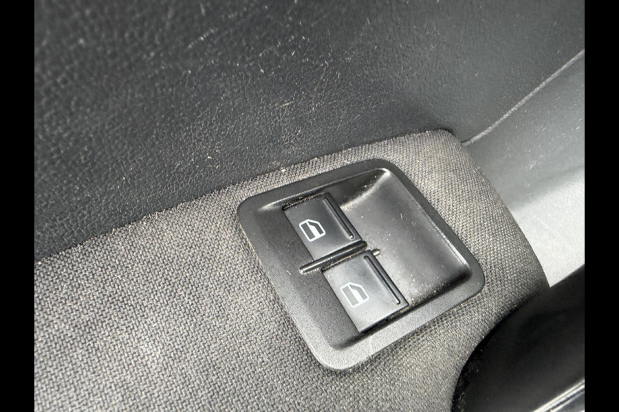 Volkswagen Caddy Maxi 2.0 TDI Trendline 5p Rolstoel Vervoer | Adaptive Cruise Control | Parkeersensoren | Lichtmetalen Velgen |