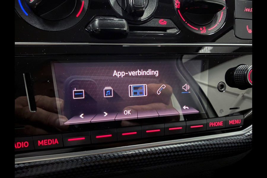 Volkswagen up! 1.0 move up! 5DRS/DAB/AIRCO/STOELVERW/BLUETOOTH//