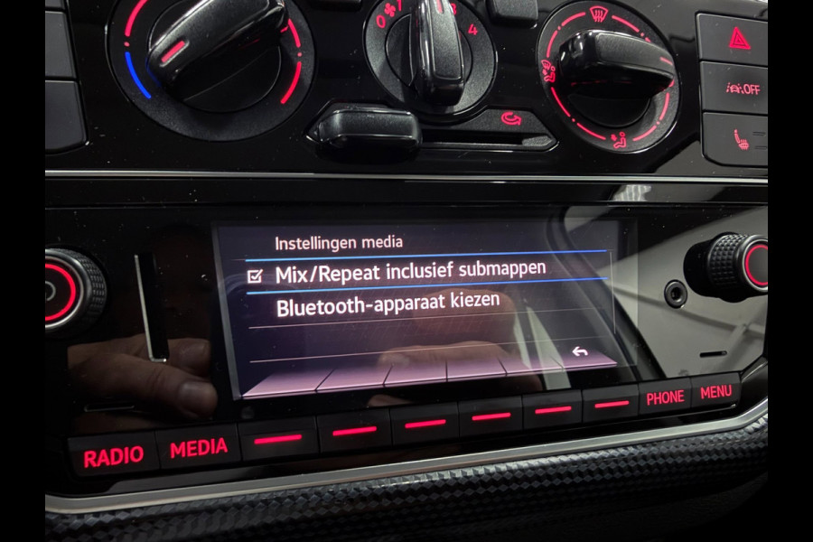 Volkswagen up! 1.0 move up! 5DRS/DAB/AIRCO/STOELVERW/BLUETOOTH//
