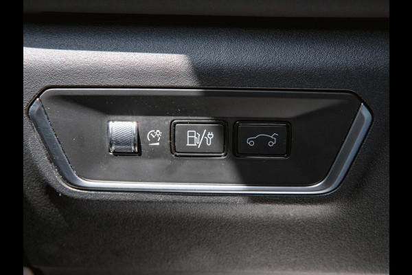 Lynk & Co 01 1.5 | Black Edition | Panoramadak|360° Camera|ACC|Stoelverwarming|Navi|Carplay
