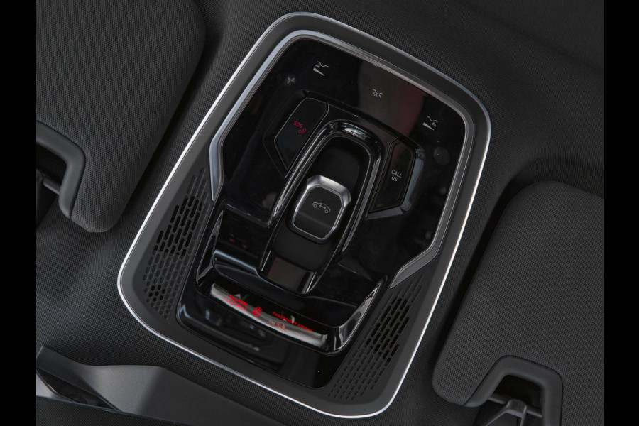 Lynk & Co 01 1.5 | Black Edition | Panoramadak|360° Camera|ACC|Stoelverwarming|Navi|Carplay