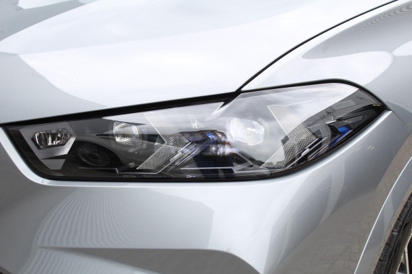 BMW X5 xDrive50e M-Sport Pro | Vierwielbesturing | Stoelverwarming/koeling | Panoramadak | Trekhaak