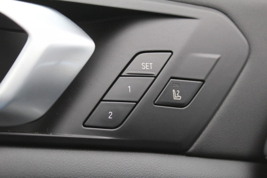 BMW X5 xDrive50e M-Sport Pro | Vierwielbesturing | Stoelverwarming/koeling | Panoramadak | Trekhaak