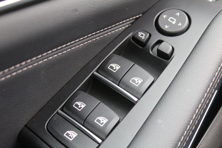 BMW X5 xDrive50e M-Sport Pro | Vierwielbesturing | Stoelverwarming/koeling | Panoramadak | Trekhaak