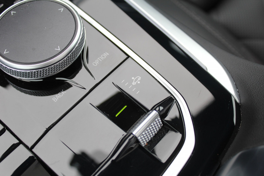 BMW X5 xDrive50e M-Sport Pro | Vierwielbesturing | Stoelverwarming/koeling | Panoramadak | Trekhaak