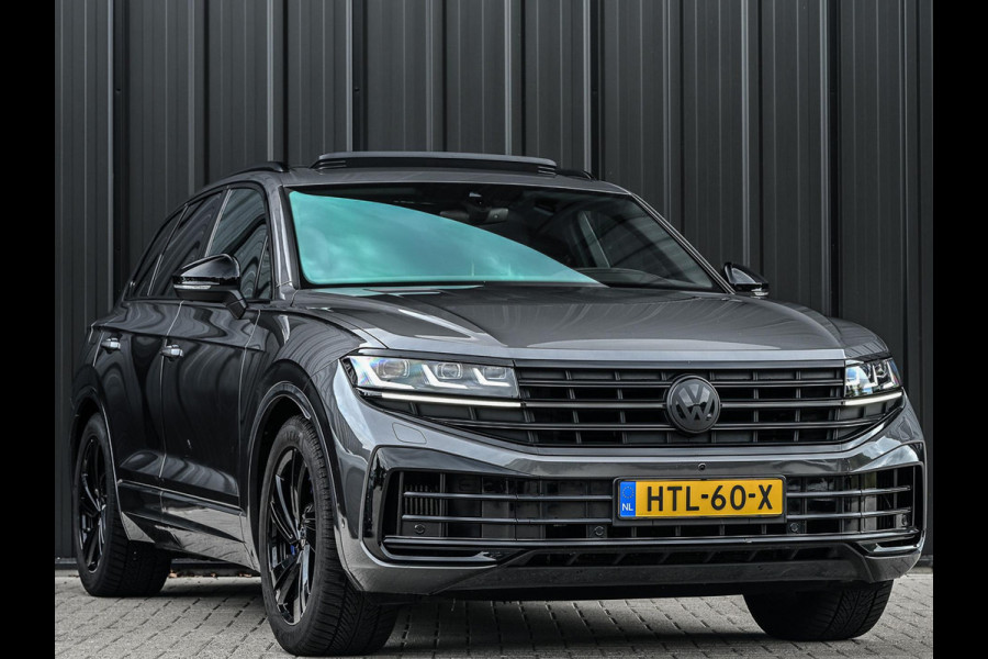 Volkswagen Touareg 3.0 TSi eHybrid 4MOTION Elegance | Panoramadak | Luchtvering | Stoelventilatie + Massage | HUD | 360 Camera | Ambiance Interieur | Trekhaak | Adaptive Cruise | IQ Light |