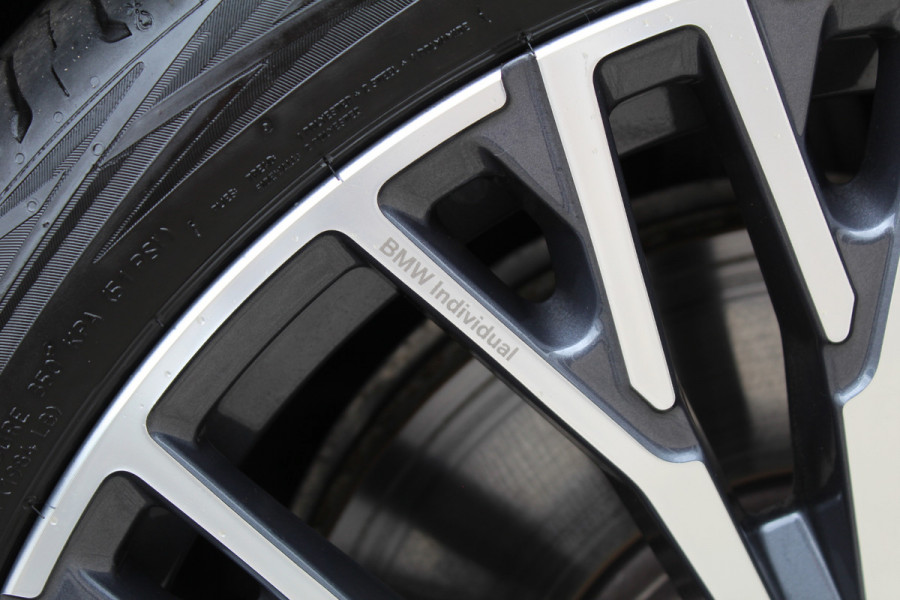 BMW X5 xDrive50e M-Sport Pro | Vierwielbesturing | Stoelverwarming/koeling | Panoramadak | Trekhaak