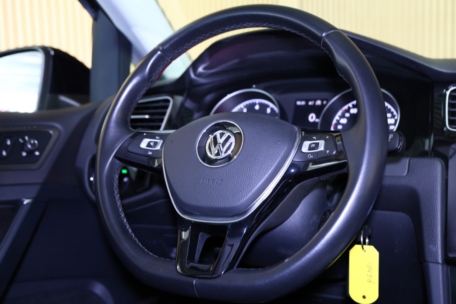 Volkswagen Golf 1.5 TSI Highline AVM DSG LED NAVI CLIMA PDC BT STOELVERWARMING"18