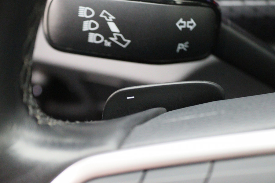 Volkswagen T-Cross 1.0 TSI Style LED, Apple Carplay, Lane Assist, ACC, Stoelverwarming, PDC