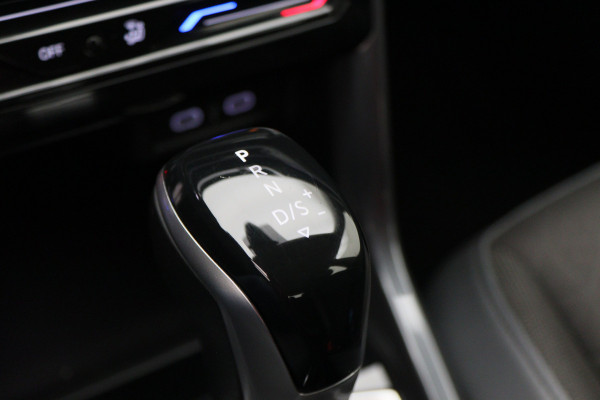 Volkswagen T-Cross 1.0 TSI Style LED, Apple Carplay, Lane Assist, ACC, Stoelverwarming, PDC