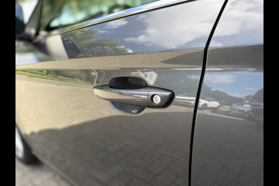 Opel Corsa 1.2 Elegance / Camera / Keyless / Carplay / Sensoren V+A /