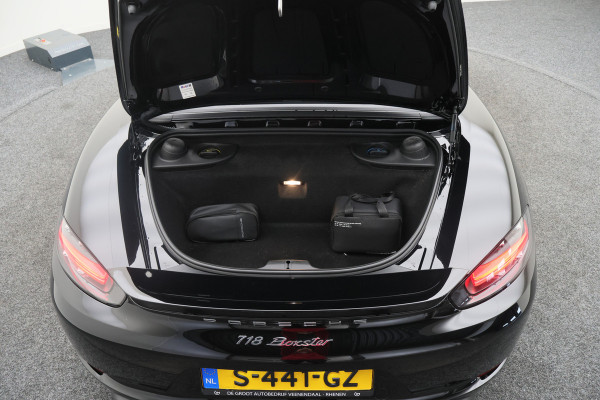 Porsche 718 Boxster 2.0 T Camera, Navigatie, Stoelverwarming, Xenon, PDC