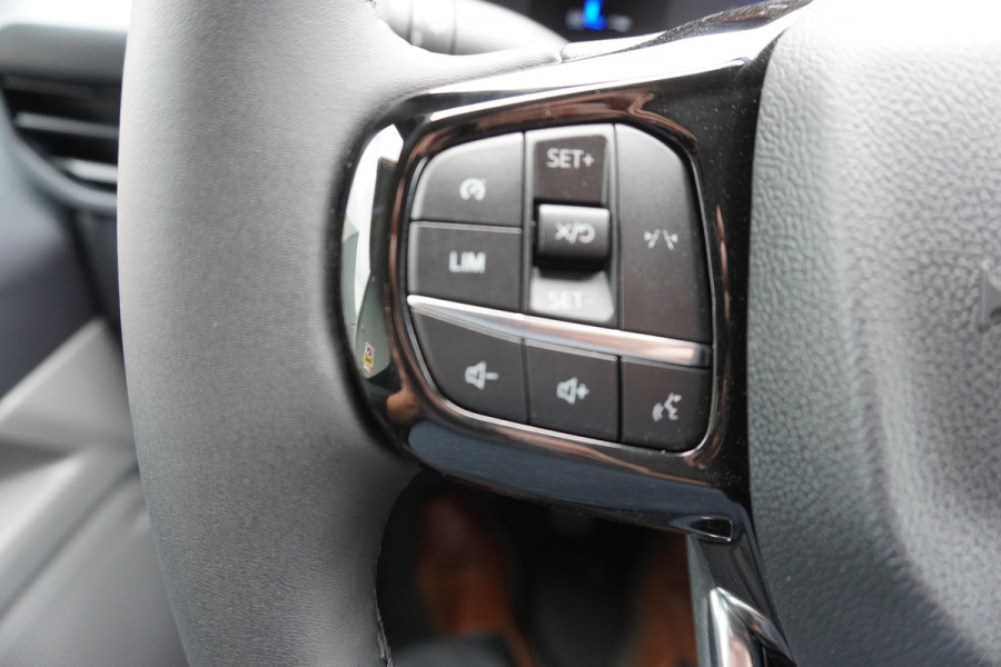 Ford Transit Custom 320L 2.0 TDCI 136PK L2H1 Trend Nr. V035 | Airco | Cruise | Camera | Apple CP- & Android Auto