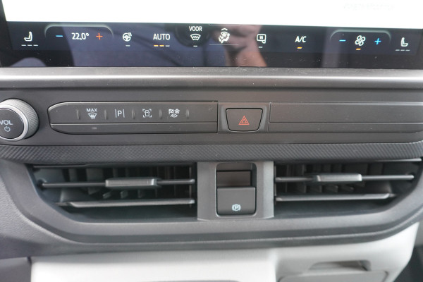 Ford Transit Custom 320L 2.0 TDCI 136PK L2H1 Trend Nr. V035 | Airco | Cruise | Camera | Apple CP- & Android Auto