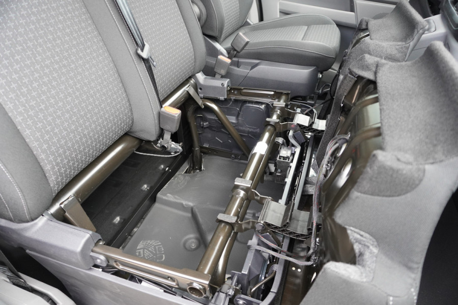 Ford Transit Custom 320L 2.0 TDCI 136PK L2H1 Trend Nr. V035 | Airco | Cruise | Camera | Apple CP- & Android Auto
